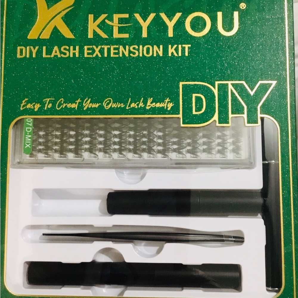 KEYYOU DIY Lash Extension Kit includes Bond and lash remover